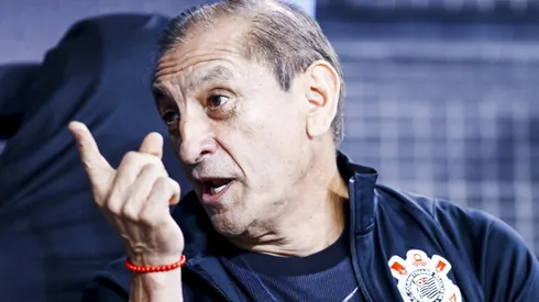 Ramón Díaz está bastante pressionado no Corinthians. Diretoria faz cobrança de todos os lados para ter resultados urgentemente. Foto: Marco Miatelo/AGIF