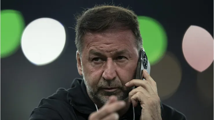 Augusto Melo pode romper contrato no Corinthians