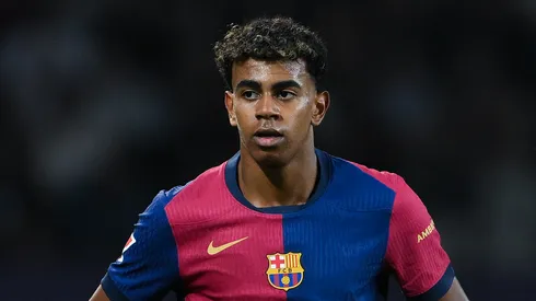 Yamal foi visto com cara de poucos amigos no Barça (Foto: David Ramos/Getty Images)