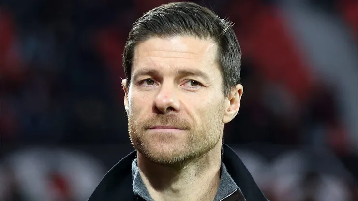 Xabi Alonso pode deixar o Real Madrid de lado para comandar gigante inglês (Photo by Lars Baron/Getty Images)