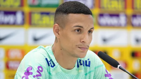 Guilherme Arana lateral da Seleção Brasileira