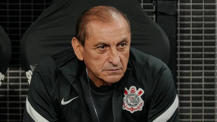 RAMÓN DÍAZ ESTÁ PRESSIONADO NO CORINTHIANS. Foto: TomzÃ Fonseca/Thenews2/imago images