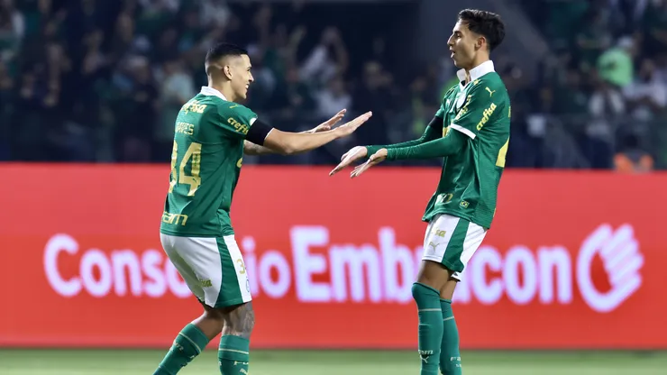 Vitor Reis e Naves juntos pelo Palmeiras