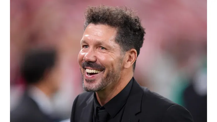 Simeone indica dois laterais. Foto: Juan Manuel Serrano Arce/Getty Images
