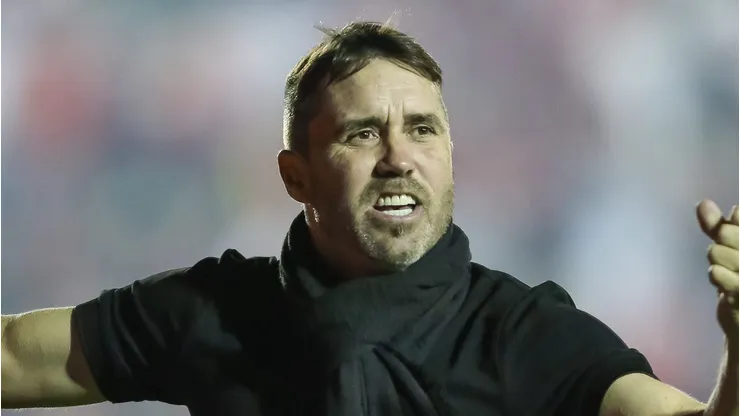 Ex-Internacional, Eduardo Coudet ganha força para assumir rival do Corinthians na América do Sul. (Photo by Pedro H. Tesch/Getty Images)