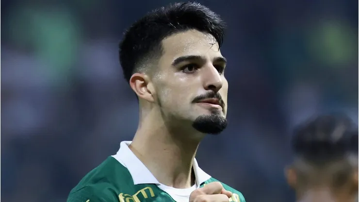 Flaco López, atacante do Palmeiras, se torna alvo de dois grandes rivais. Foto: Marcello Zambrana/AGIF