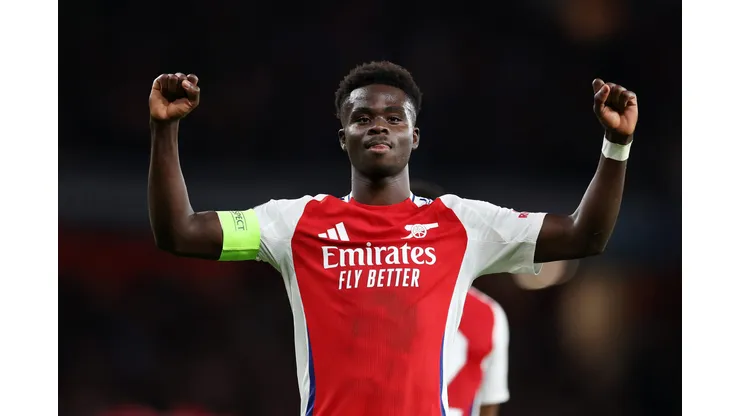 Saka em atuação pela Liga dos Campeões - (Foto: Julian Finney/Getty Images)