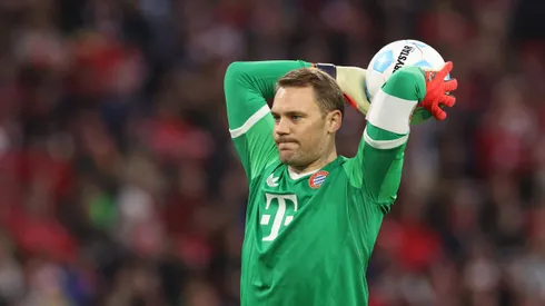 Neuer, goleiro do Bayern de Munique em campo - Foto: Alexander Hassenstein/Getty Images)