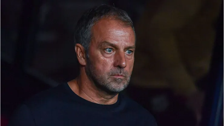 Jogador do Barcelona abandonou Hansi Flick para jogar em rival da Champions League. (Foto: Imago)
