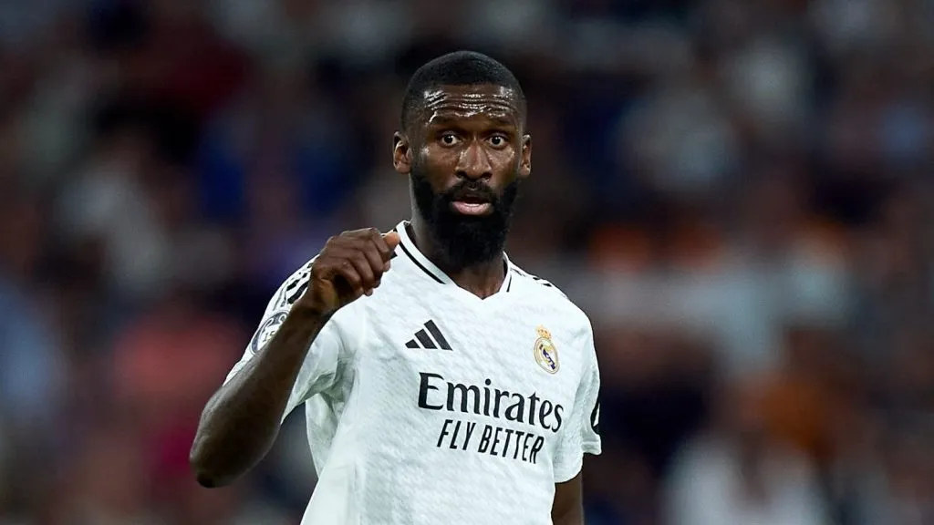 Rudiger forma dupla de zaga ao lado de Militão no Real Madrid. Foto: Angel Martinez/Getty Images