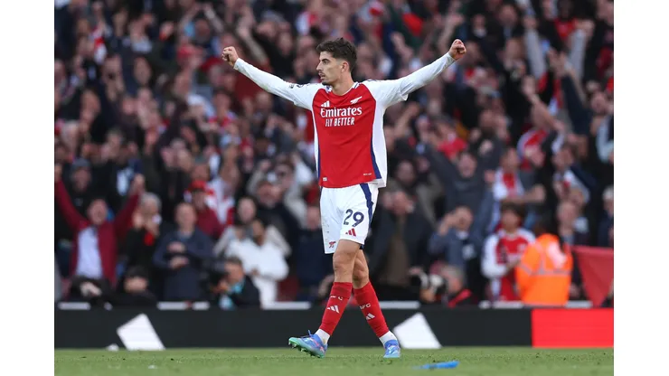 Arsenal encara PSG com ar de favorito e busca primeira vitória na competição (Foto: Julian Finney/Getty Images)