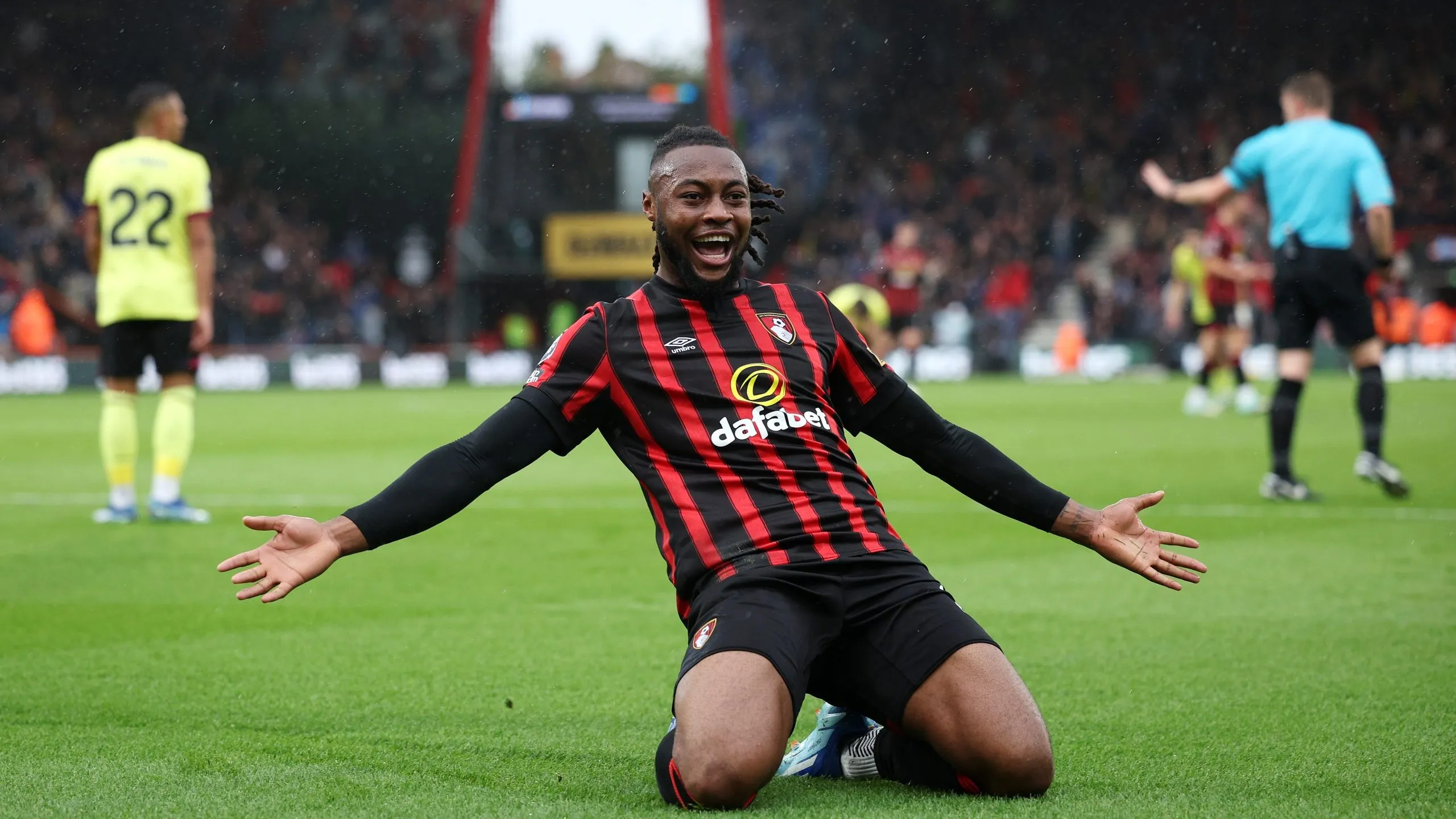 Antoine Semenyo comemorando gol pelo Bournemouth. Foto: Eddie Keogh/Getty Images