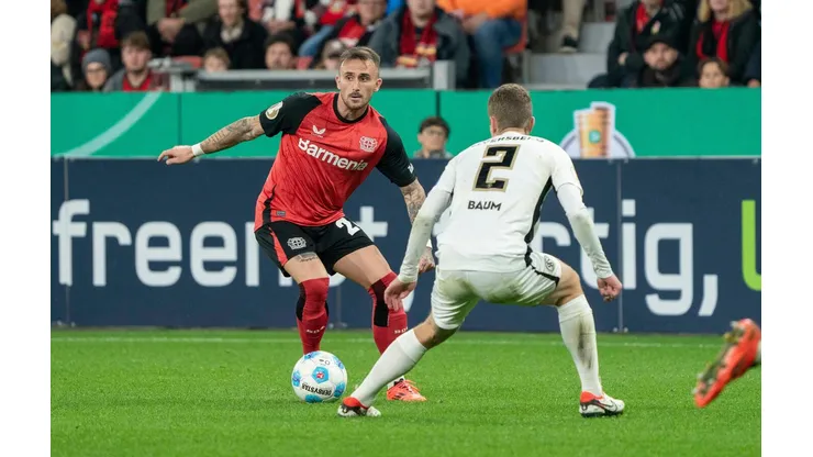 Aleix Garcia em jogo do Bayer Leverkusen. Foto: dpa picture alliance / Alamy Stock Photo