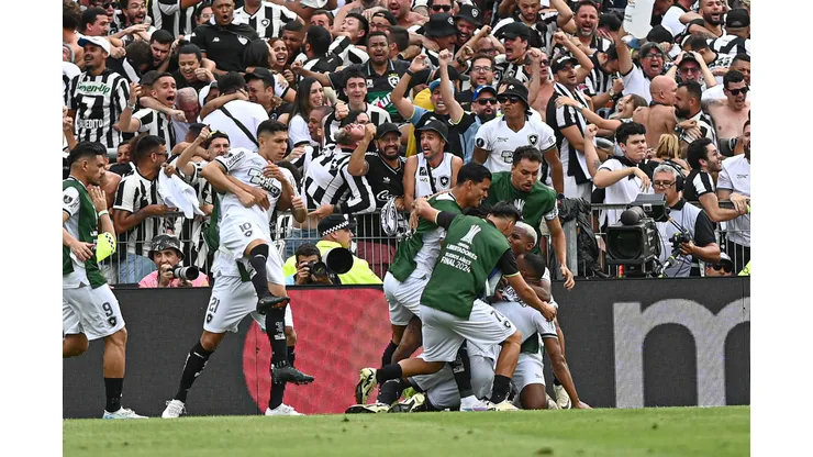 Botafogo vence o Atlético MG por 3 a 1 e é campeão da Libertadores - Foto: Imago/arena