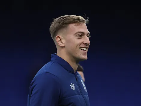 Chelsea mira Liam Delap como reforço ideal para complementar Nicolas Jackson