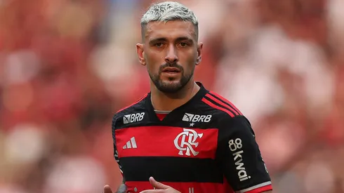 Arrascaeta pode deixar o Flamengo para jogar o Super Mundial em outro gigante (Photo by Wagner Meier/Getty Images)