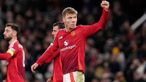 Rasmus Højlund comemora um de seus gols na vitória do Manchester United sobre o Bodo/Glimt, no dia 28 de novembro de 2024. (Sportimage Ltd / Alamy Stock Photo)