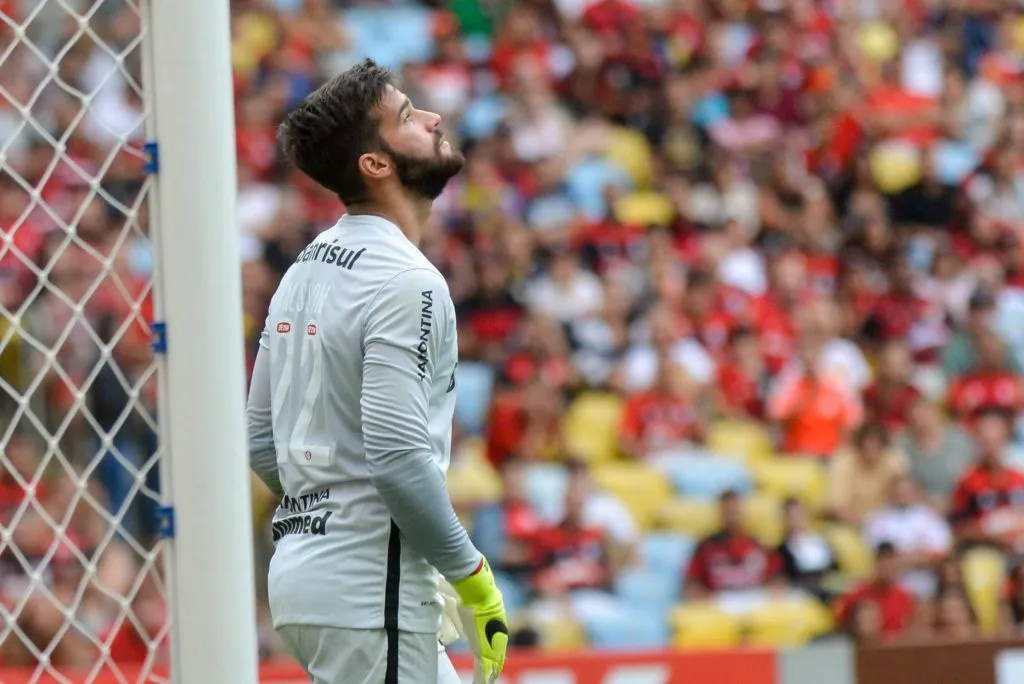 Alisson com a camisa do Internacional em 2015. Foto: IMAGO / Fotoarena.