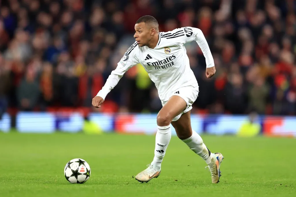 Mbappé com a camisa do Real Madrid. Foto: IMAGO / Sportimage.