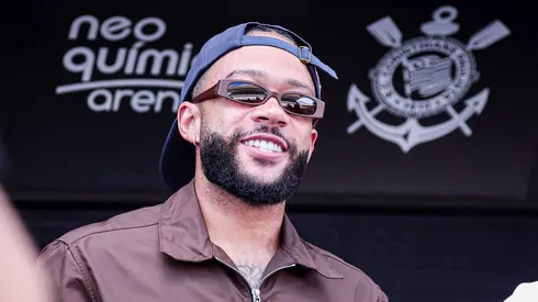 Corinthians consegue o sim e atacante da Europa pode ser contratado para jogar com Memphis Depay. (Foto: Imago)