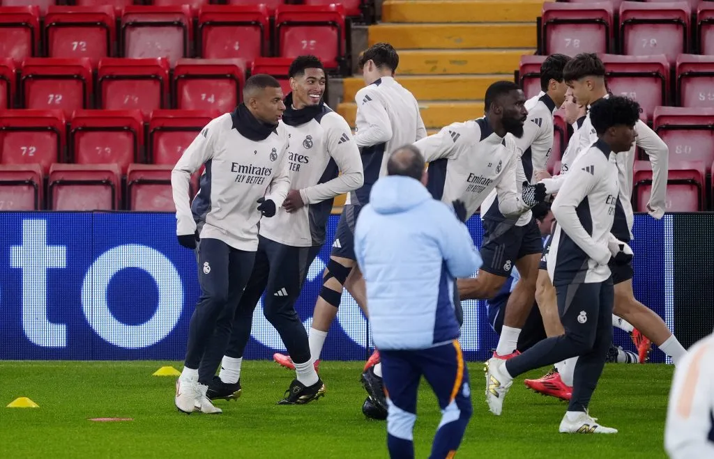 Bellingham, do Real Madrid, antes do jogo contra o Liverpool. Foto: Imago