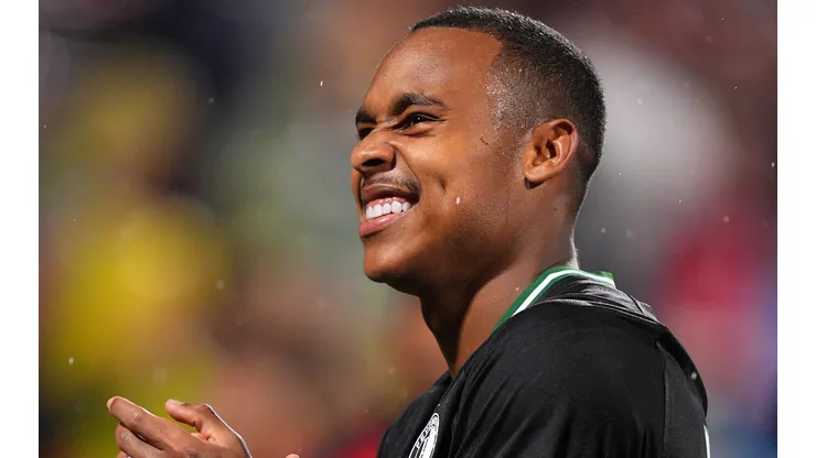 Igor Paixão, do Feyenoord, pode pintar na Premier League após partidaça contra o Manchester City. (Photo by Pedro Salado/Getty Images)