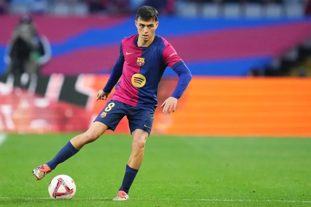 Pedri vai renovar com o Barcelona