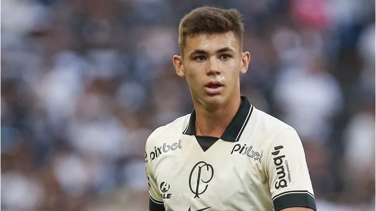 Gabriel Moscardo, do PSG, pode voltar ao Brasil.