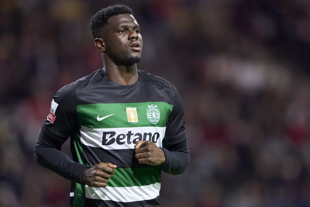 Ousmane Diomande, do Sporting, é alvo do Manchester United. Ruben Amorim gostaria de trabalhar com jogador novamente. foto: IMAGO /&nbsp;NurPhoto