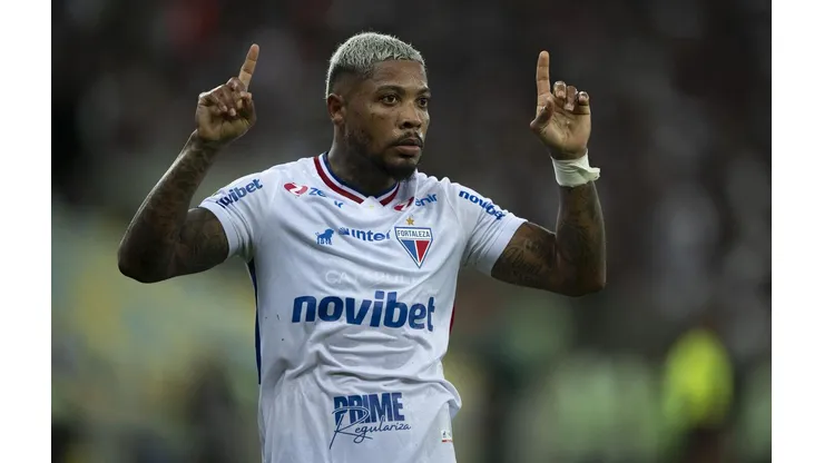 Marinho comemora um de seus gols no empate entre Fluminense e Fortaleza, no dia 22 de novembro de 2024. (Sipa US / Alamy Stock Photo)