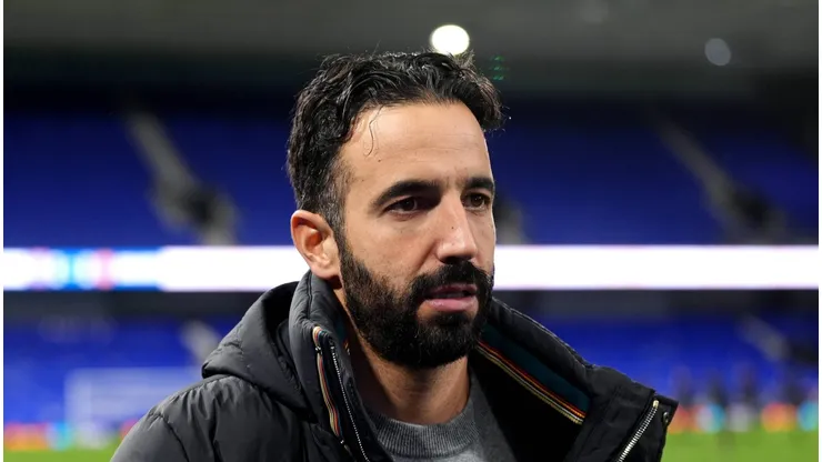 Manchester United empata em estreia de Amorim e técnico faz crítica dura.