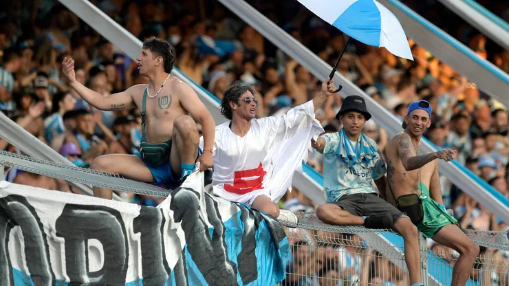 Torcida do Racing durante o jogo contra o Cruzeiro