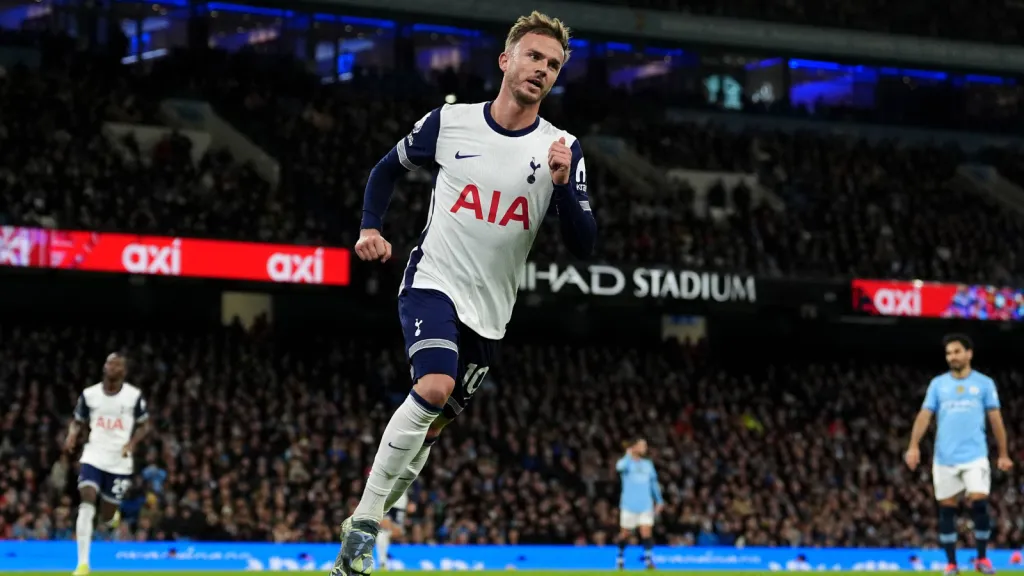 James Maddison marca contra o Maanchester City (FOTO: IMAGO / PA Images)