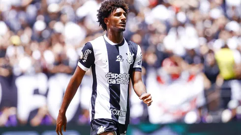 Talles Magno durante a partida entre Corinthians e Cruzeiro, no dia 20 de novembro de 2024. (Associated Press / Alamy Stock Photo)