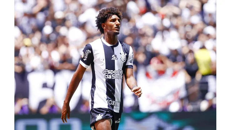 Talles Magno durante a partida entre Corinthians e Cruzeiro, no dia 20 de novembro de 2024. (Associated Press / Alamy Stock Photo)