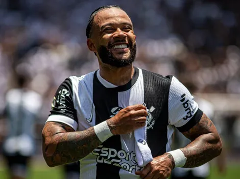 Sevilla aguarda decisão de Memphis Depay para tirá-lo do Corinthians