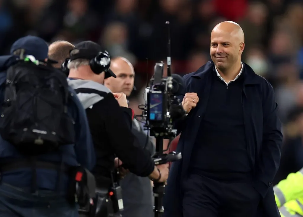 Arne Slot quer fechar com craque no Liverpool (Photo by Jan Kruger/Getty Images)