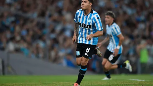 Quintero comemora seu gol na partida entre Racing e Corinthians, no dia 31 de outubro de 2024. (Associated Press / Alamy Stock Photo)