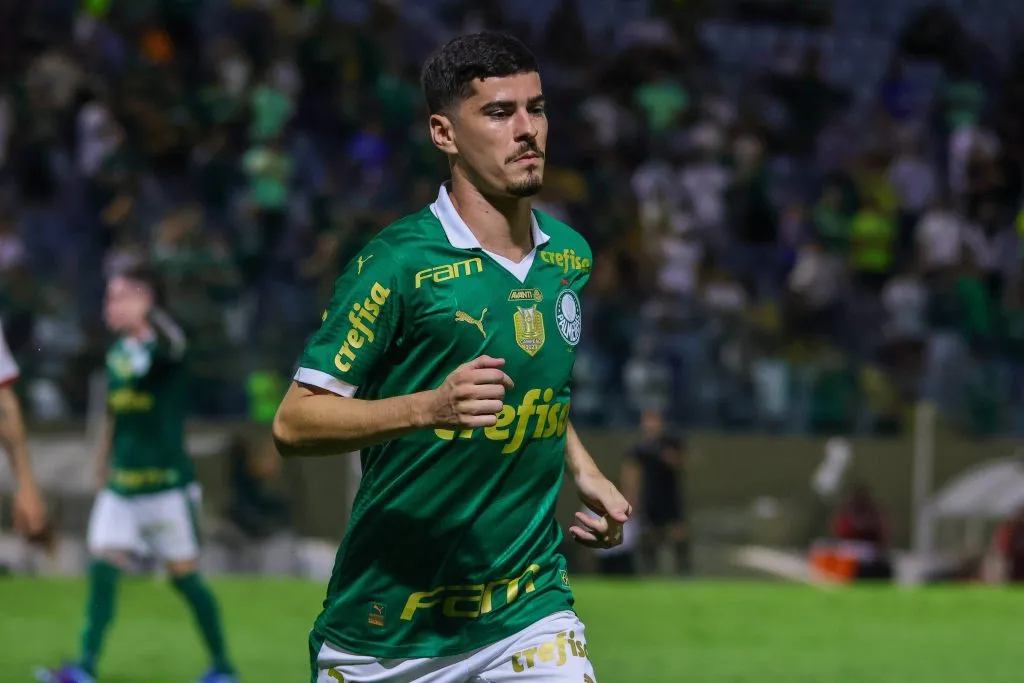 Rômulo pouco vem jogando no Palmeiras. Foto: IMAGO / Fotoarena