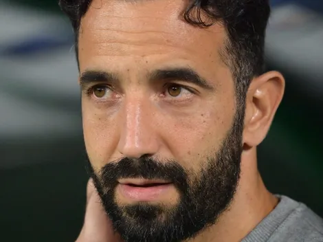 Manchester United tenta a contratação de Angel Gomes