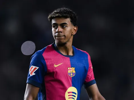 Lamine Yamal causa dor de cabeça para Hansi Flick e segue fora