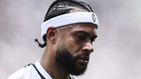 Corinthians quer astro jogando ao lado de Depay.