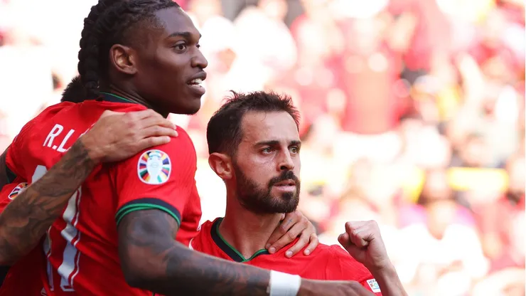 Barcelona de Hansi Flick recebe sinal positivo para assinar com craque português (Photo by Dean Mouhtaropoulos/Getty Images)