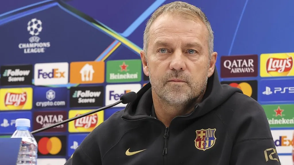 Hansi Flick no comando do Barcelona.