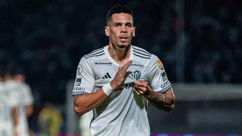 Paulinho aceita deixar o Atlético Mineiro e pode retornar a Europa após passagem pelo Bayer Leverkusen. (Foto: Imago)