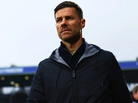 Bayer Leverkusen quer técnico do Stuttgart como substituto de Xabi