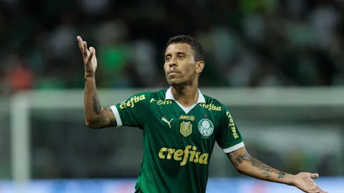 Marcos Rocha durante o confronto entre Palmeiras e Grêmio, no dia 08 de novembro de 2024. (Vilmar Bannach / Alamy Stock Photo)