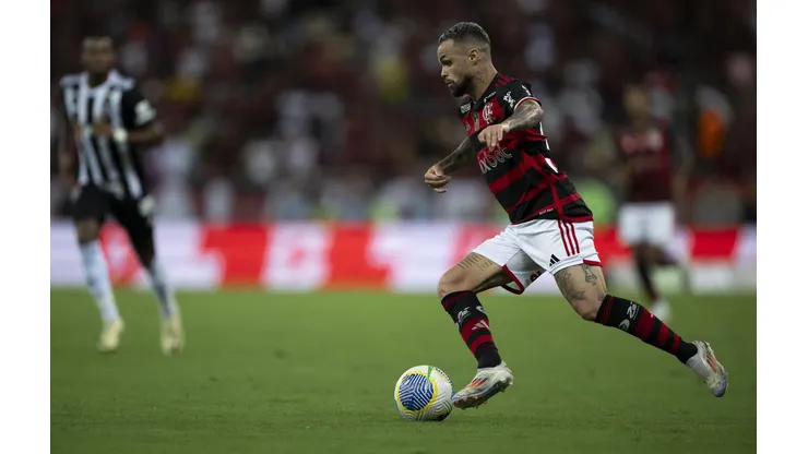 Michael em campo durante o duelo entre Flamengo e Atlético-MG, no dia 13 de novembro de 2024. (Sipa US / Alamy Stock Photo)