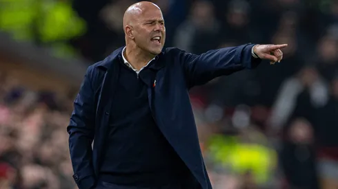 Treinador Arne Slot em partida pelo Liverpool