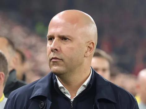 Liverpool envia proposta ao Lyon por Rayan Cherki